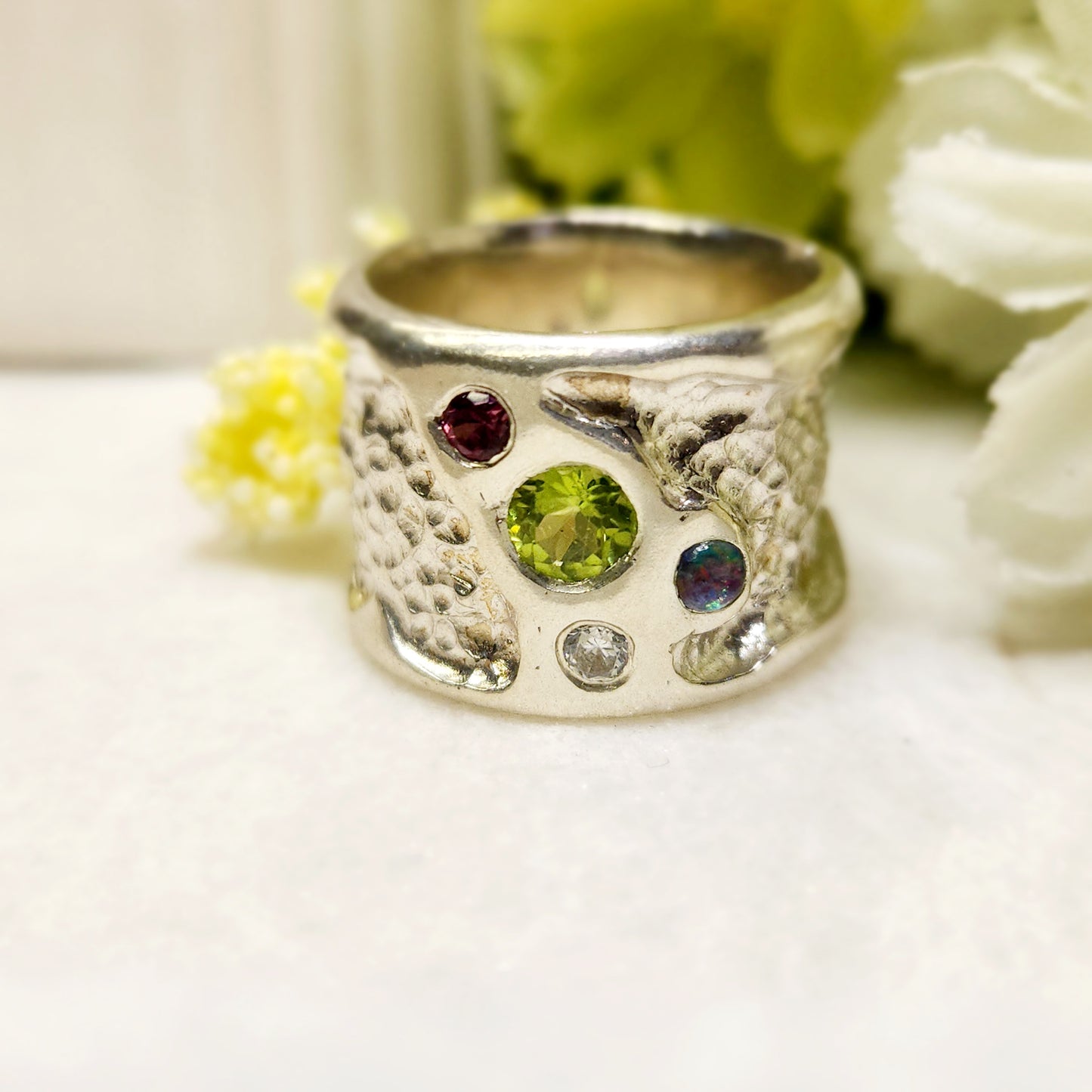 Organic stone set ring