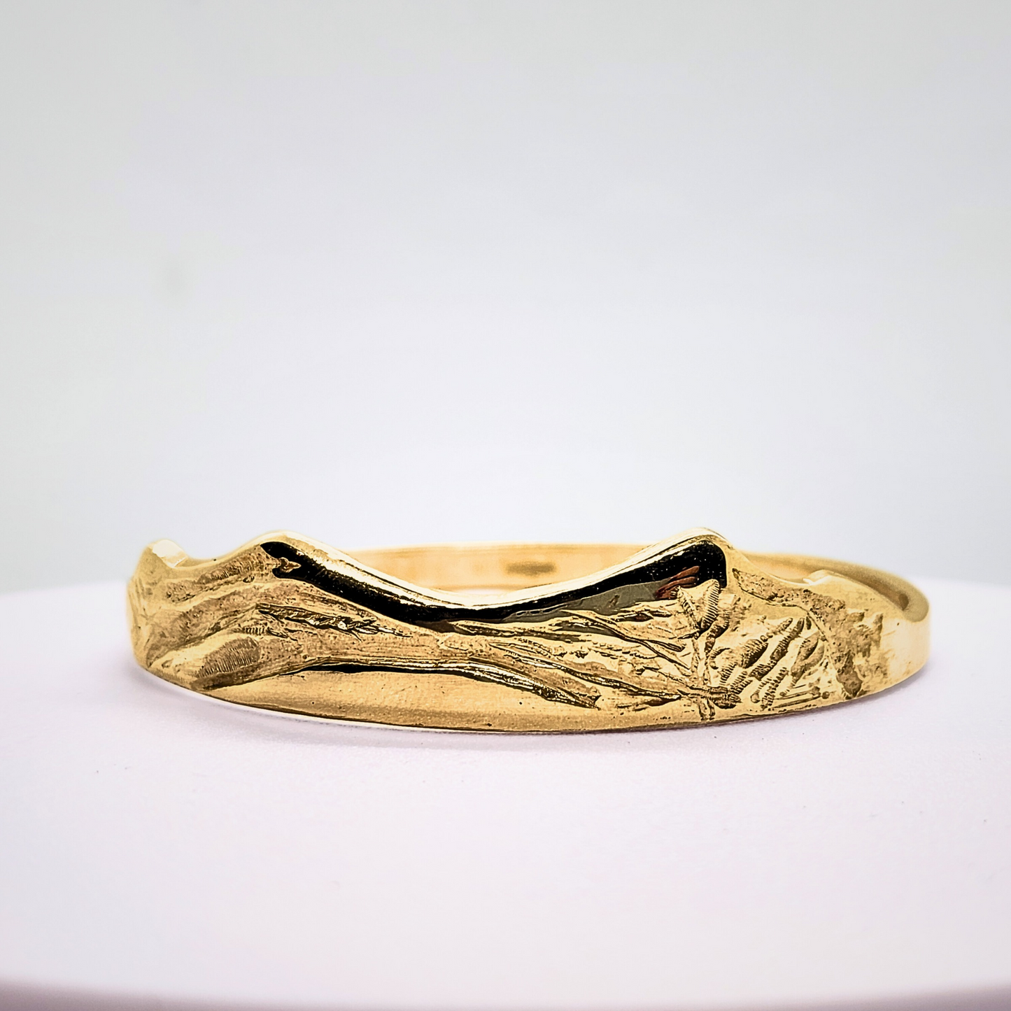 Gold Saddleback Blencatra Bangle