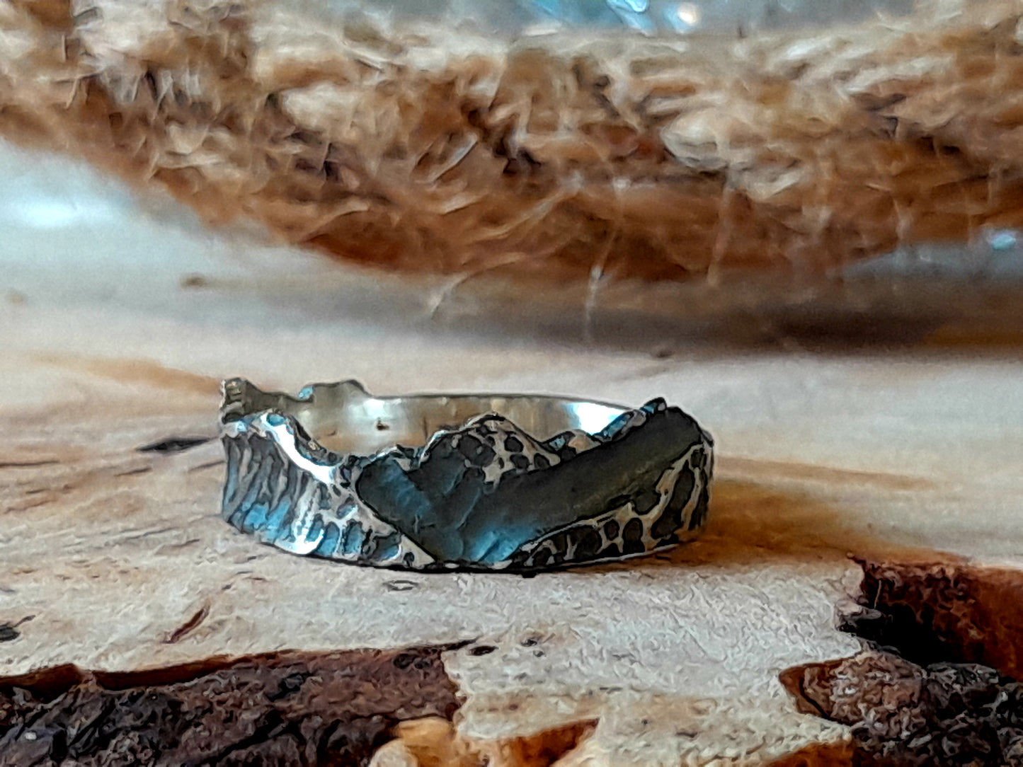 Catbells Ring Oxidised