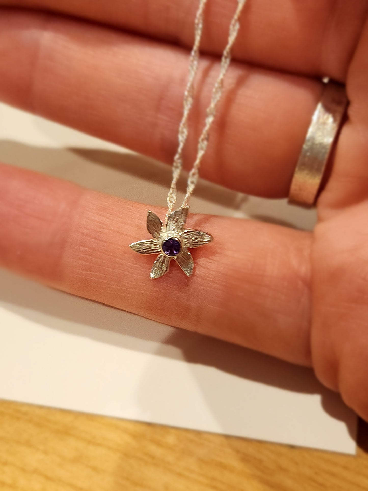 Daisy Pendant