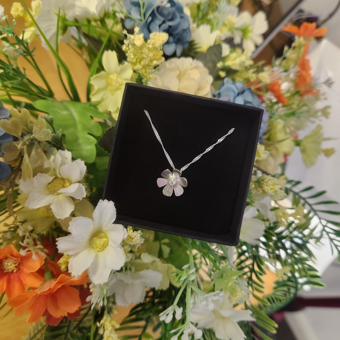 Daisy Pendant