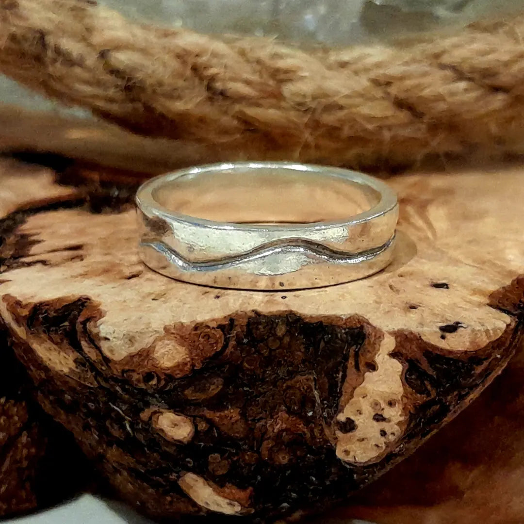 Mountain Wedding Band