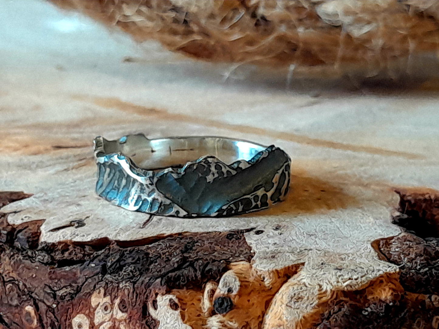 Catbells Ring Oxidised