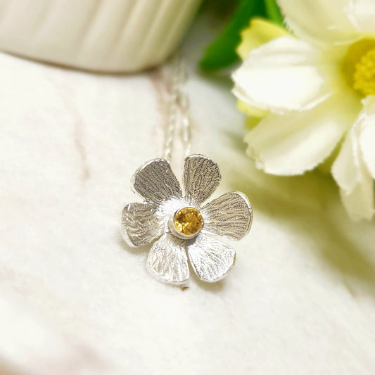 Daisy Pendant