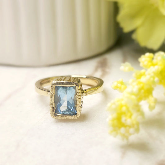 Aquamarine Gold Ring