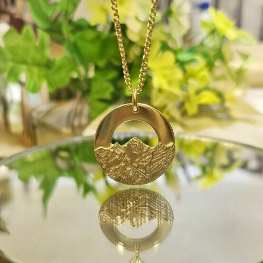 Skiddaw in 9ct Yellow gold
