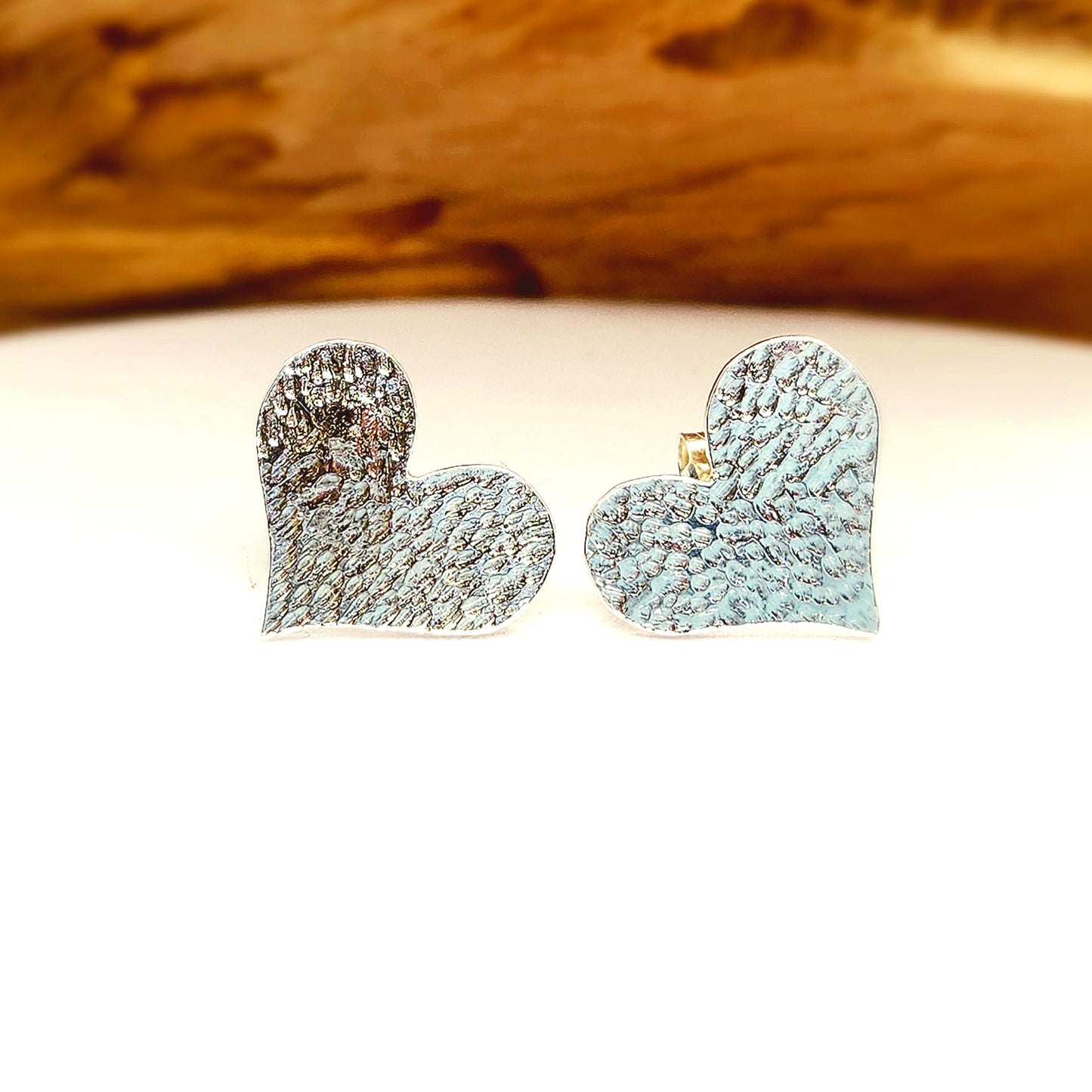 Heart stud earrings